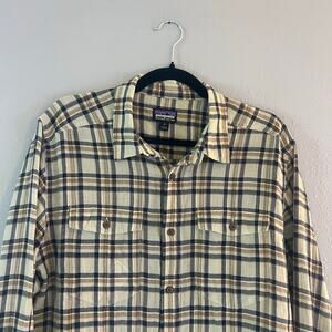 Patagonia Organic Cotton‎ Plaid Button Up Shirt Men’s Medium Long Sleeve Outdoor